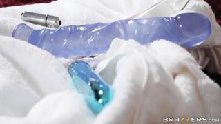 Dirty Tourism Bonnie Rotten & Quinton James Real Wife Stories March 13, 2019