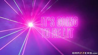 Lubed bitch gets on all fours and obeying  Mandy Muse & Mick Blue