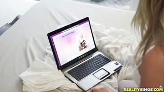 Catfishing Milf Alice Pink & Rachael Cavalli Moms Lick Teens