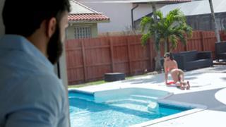 Extra Wet Pool Day Vienna Black Family Strokes