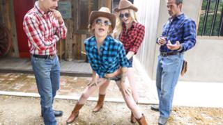 Do-Si-Do Daughter Bang Rosalyn Sphinx and Britney Light Daugther Swap HD