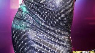 Don't Wait Up Kendra Lust & Kendra Spade Moms Bang Teens August 25, 2019