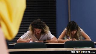 Jennifer White Fucks Spanish Jordi El Nino Polla In The School Classroom