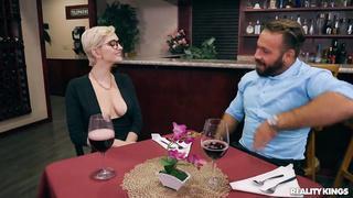 Dinner And A Show Skye Blue And Chad White - Big Naturals