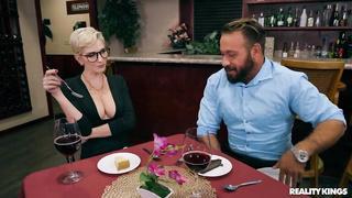 Dinner And A Show Skye Blue And Chad White - Big Naturals