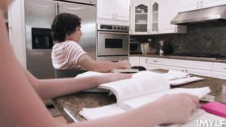 Smooth MILF Snatch - Big Tits Mom Melissa Lynn Suck And Fuck Ricky Spanish - Mylf HD