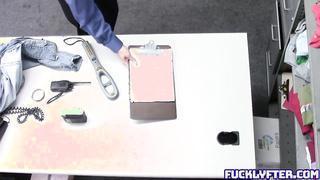 Case #1376006 Lilly Bell - Shoplyfter HD