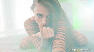 Gia Derza & Small Hands - Oily AF Anal - Big Wet Butts - Brazzers HD