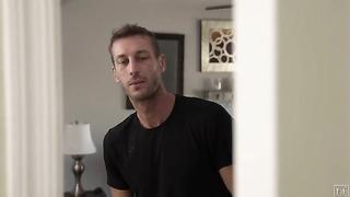 In The Right Hands - Lacy Lennon, Ryan Mclane - Nubile Films