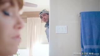 Alana Cruise, Jake Adams Never Interrupt Mommy Time - Brazzers February 19, 2017