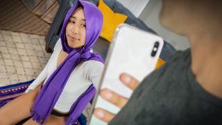 Horny Hijabis Vanessa Vox - Hijab Hookup (2021)