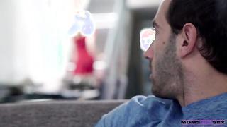 (Vera King, Winter Jade, Jake Adams) Mom And The Maid (2019) - Moms Teach Sex