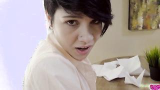 (Cadey Mercury, Logan Pierce) Stuck On My Step Sister (2017) - Bratty Sis