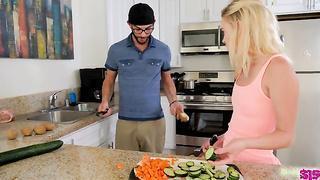 (Kenzie Kai, Logan Long) My Bratty Step Sister (2017) - Bratty Sis