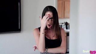 (Emma Starletto, Nathan Bronson) Sexy Scavenger Hunt (2019) - Bratty Sis