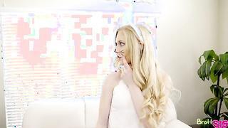 (Emma Starletto, Kyle Mason) Good Little Bunny (2019) - Bratty Sis