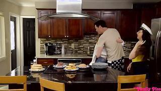 (Rosalyn Sphinx, Whitney Wright, Dick Chibbles) Fourth Of July Family Fuck (2018) - My Family Pies