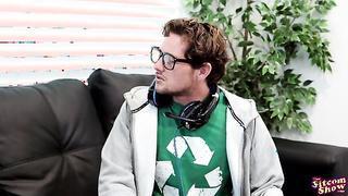 (Haley Reed, Tyler Nixon) Big Bang The Cunnilingus Continuum (2019) - That Sitcom Show