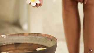 (Pinky June, Marry Queen) Blonde Massage (2012) - Girls Only Porn