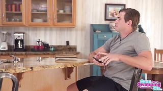 (Macy Meadows, Sera Ryder, Nathan Bronson) Swallow Cum to Grow Taller (2022) - Cum Swapping Sis