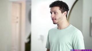 (Kinsley Kane, Quinn Wilde) A New Whore (2022) - Step Siblings Caught