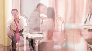 (Isabella De Laa, Ricky Rascal) Work Can Wait (2022) - Nubiles Films