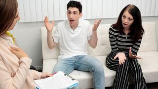 Getting Extra Comfy featuring Corra Cox and Kenzie Love - Perv Therapy