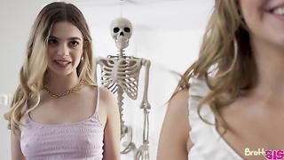 This Halloween My Stepsis Jumped My Bones (2022) - Bratty Sis