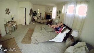 Stepsis Unwraps Stepbro's Package on Xmas (2017) featuring Lily Rader & Logan Pierce - SpyFam