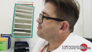 Dr. Lust Cum On The Nurse Lilli Vanilli - Hitzefrei