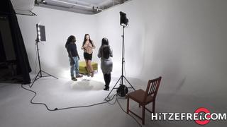 Fuck on Arrival Berlin (2018) - Scene 3 Jolee Love, Freddy Gong - Hitzefrei