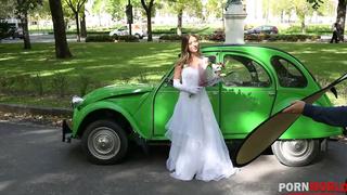 Bride To Be Rebecca Volpetti Enjoys Anal Fucking From Hung Photographer's Assistant featuring Erik Everhard - Porn World HD