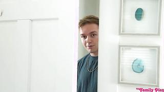 I Want to See My Stepsisters Tits (2023) Maya Woulfe, Delilah Day & Joshua Lewis - My Family Pies