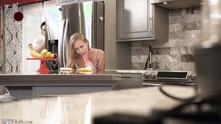 Practice Makes Perfect (2023) - Natalia Queen & Peter Green - Spy Fam