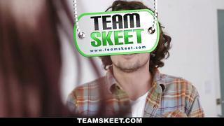 Bumbling Idiot Versus The Pornstar Nextdoor Riley Renee