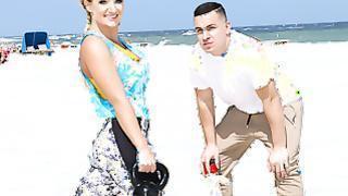 Muscled Babes Do It Better Cali Carter